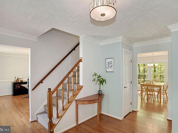 4th image of 4516 Edsall Dr