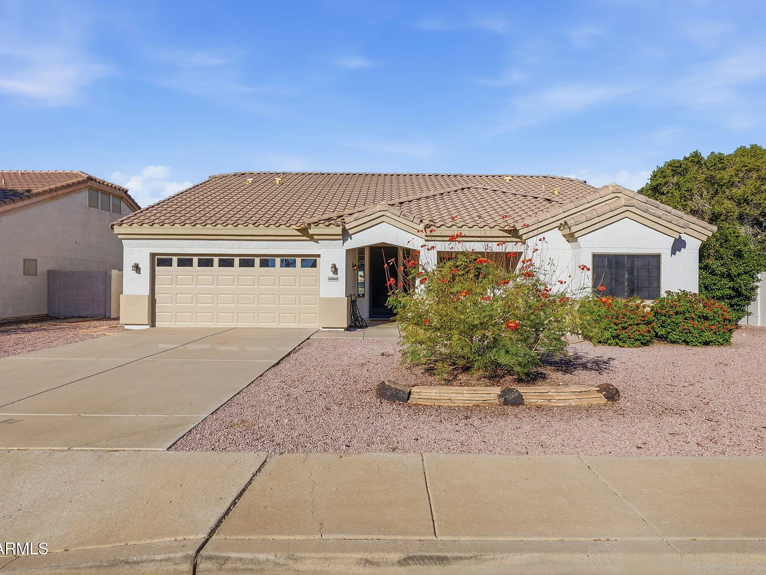 2 bed, 2.0 bath, 2088 sqft, $2,599 — Photo 2