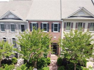 166 W Ridge Way, Roswell, GA 30076