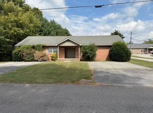 No rent until November 1st, 2025 plus $100 CASH bonus - Exp. 10/31/25, Knoxville, TN 37912