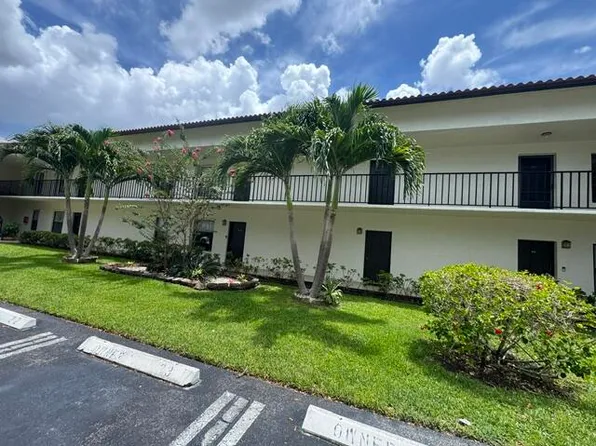 3 Vía De Casas Sur, Boynton Beach, FL 33426
