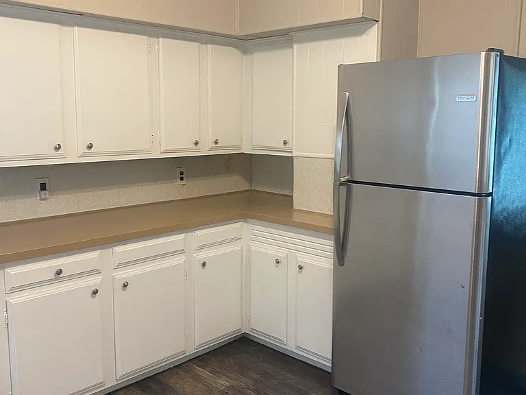 735 Market St — Photo 9