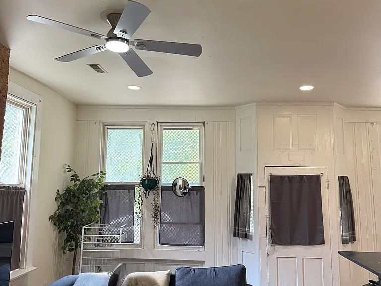 2212 Ravine St — Photo 6