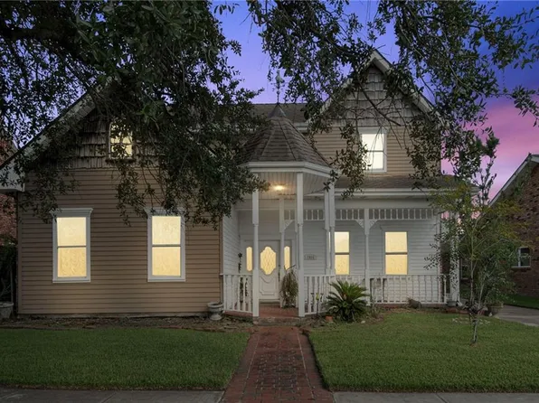 2805 Debouchel Blvd, Meraux, LA 70075
