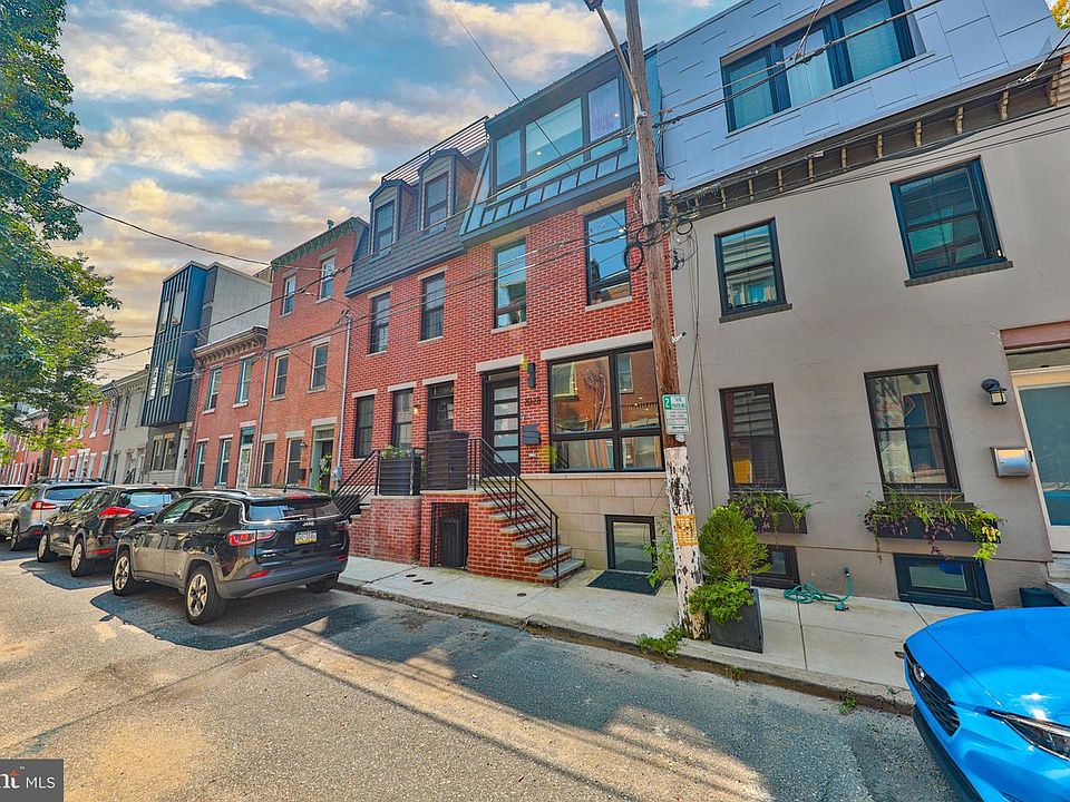 1st image of 2028 Pemberton St