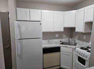 1419 Capitol Ave APT 309, Des Moines, IA 50316