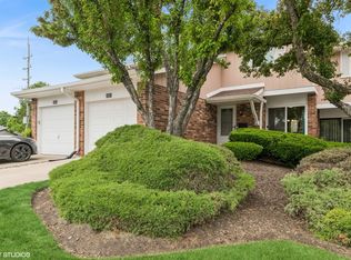1111 Rhodes Ct, Wheaton, IL 60189