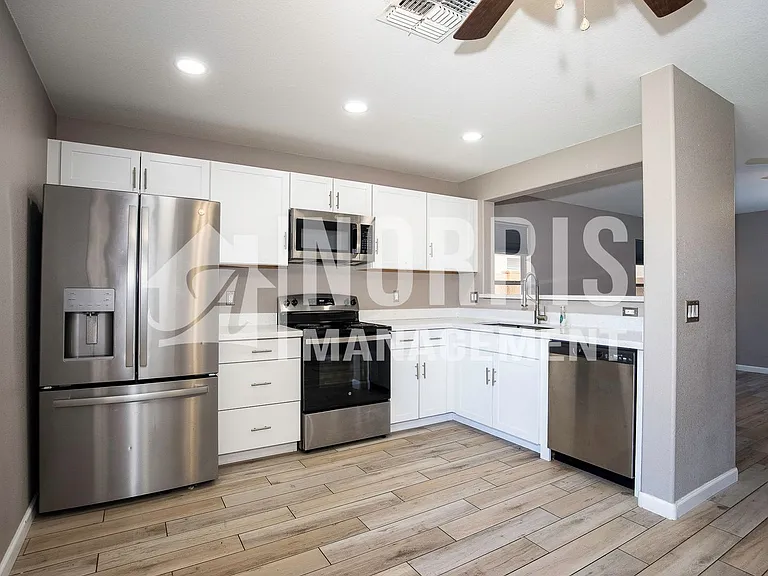 577 W Judi St — Photo 11