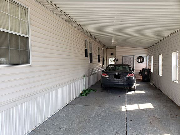 2nd image of 6033 Ashwood Dr N