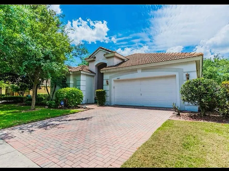 1363 Glenwick Dr — Photo 1