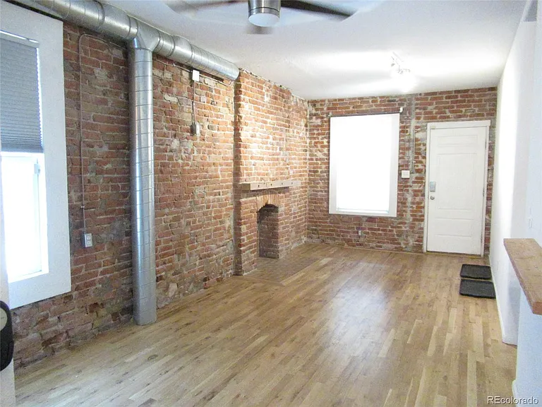 2738 N Downing St — Photo 2