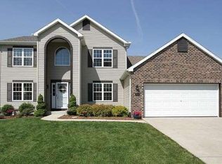 1167 Knollwood Dr, Grafton, WI 53024