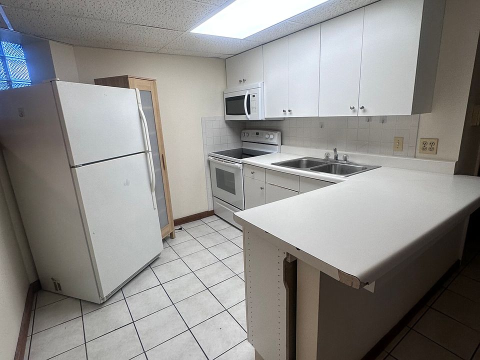 1st image of 5007 N Sawyer Ave