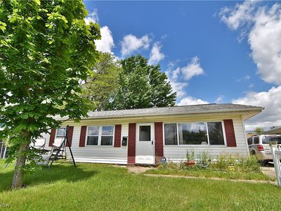 2217 Cathy Dr NE, Canton, OH, 44705