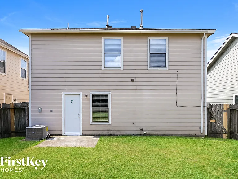 8143 Chancewood Ln — Photo 14