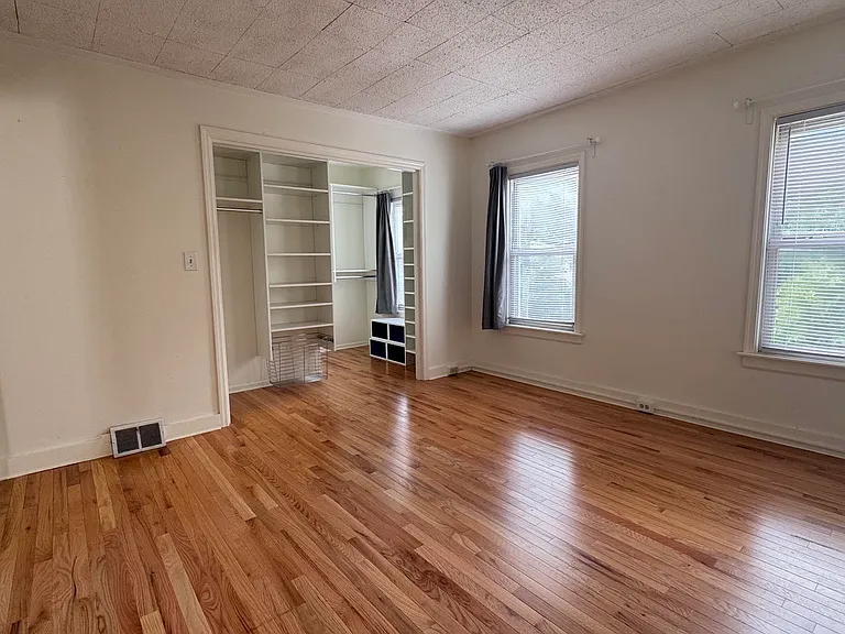 125 Nicoll St #2 — Photo 5
