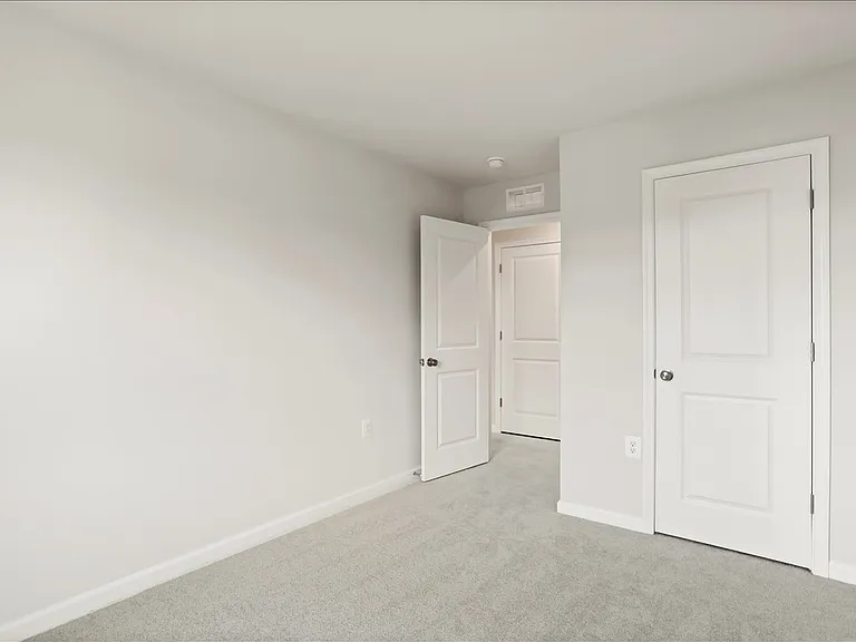 215 Olympus Rd — Photo 27