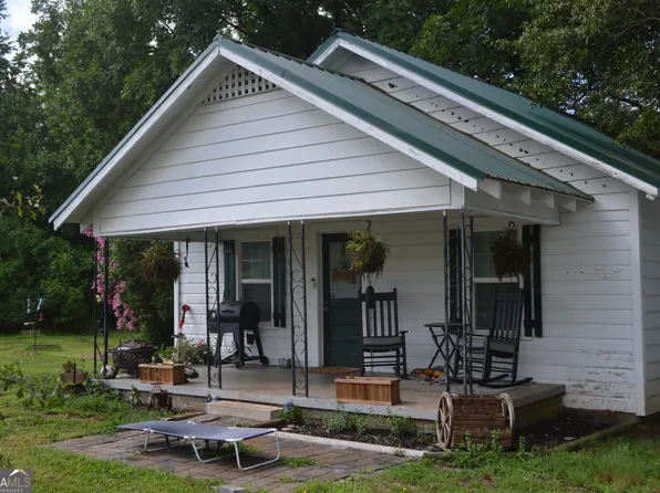 118 James Rd, Clarkesville, GA 30523