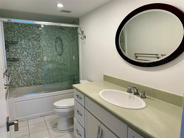 881 Ocean Dr #10D — Photo 10