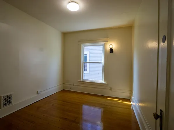 971 Lancaster Ave - Available 7/1/27 - Beautiful Duplex Within Walking Distance To Campus, 971 Lancaster Ave, Syracuse, NY 13210