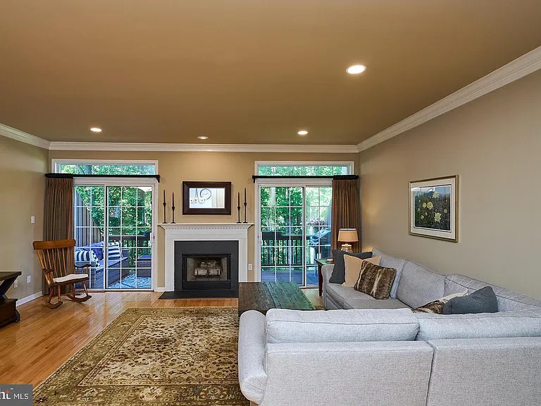 138 Whispering Oaks Dr #1708 — Photo 3
