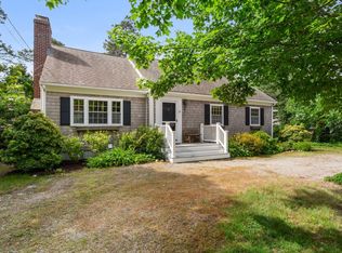 37 Flying Mist Ln, Brewster, MA 02631