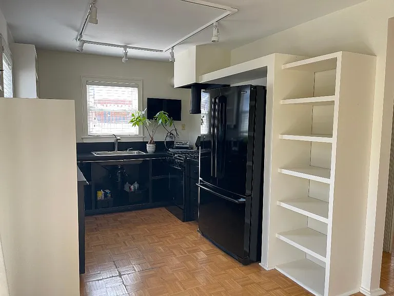 75 Mohawk Ave — Photo 11