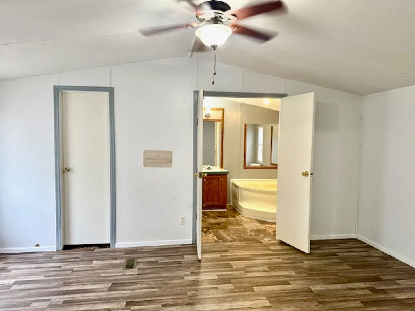 606 Cypress St — Photo 4