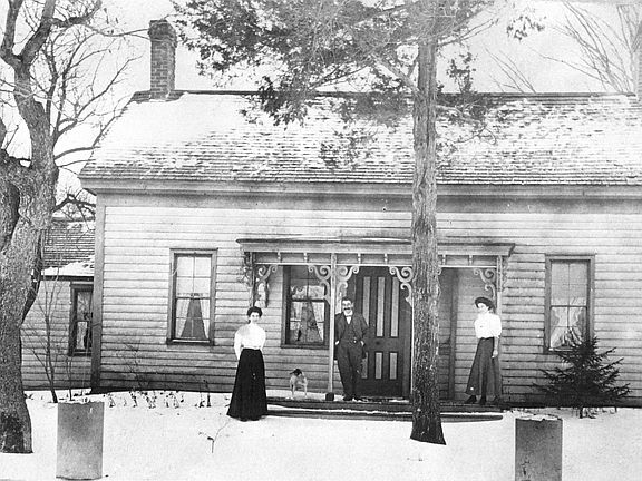 Circa 1900