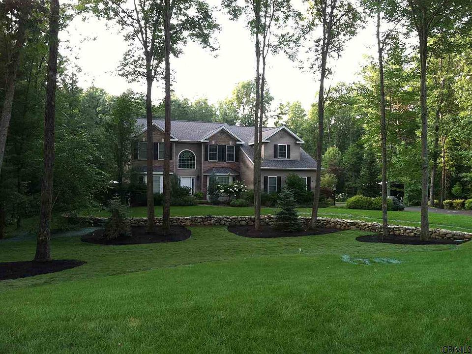1st image of 6 Seymour Dr
