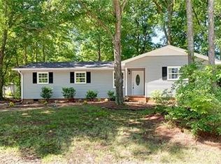 310 Pinonwood Dr, Simpsonville, SC 29680