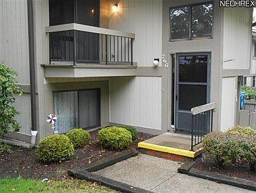 1st image of 766 Kirkwall Dr