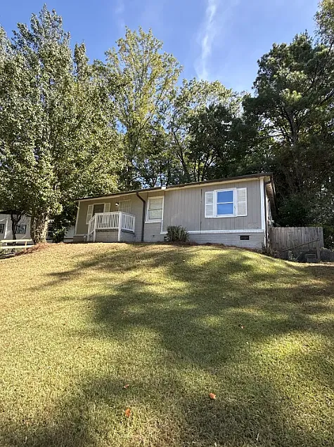2 bed, 1025 sqft, $1,550 — Photo 2