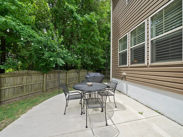 919 Award St — Photo 29
