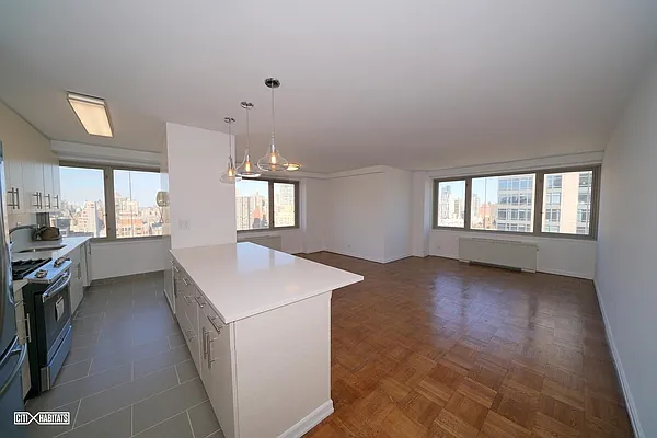 Rented by Citi Habitats | media 7