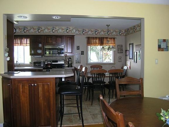 2nd image of 67 Aldrich Ave