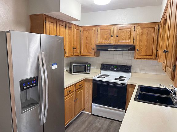 3rd image of 119 Stewart Ave APT B