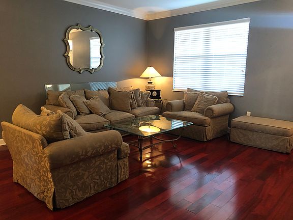 Formal living