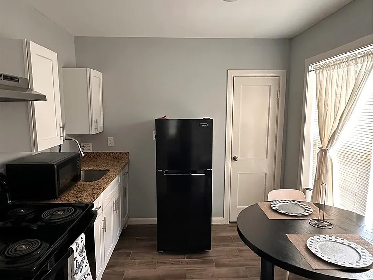 4302 Polk St #5 — Photo 3