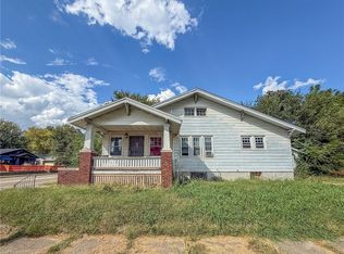 1504 N Monroe St, Decatur, IL 62526