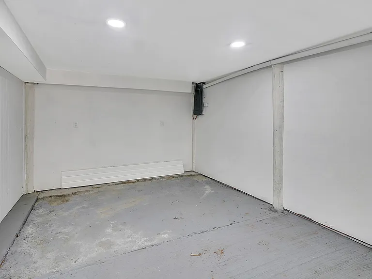 16360 N Oleander Dr — Photo 38