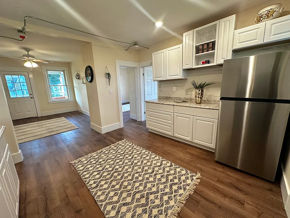 20 Dalton Ave