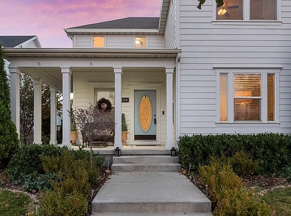 2nd image of 4208 W Blackshear Dr