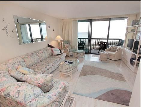 Spacious Living Area
