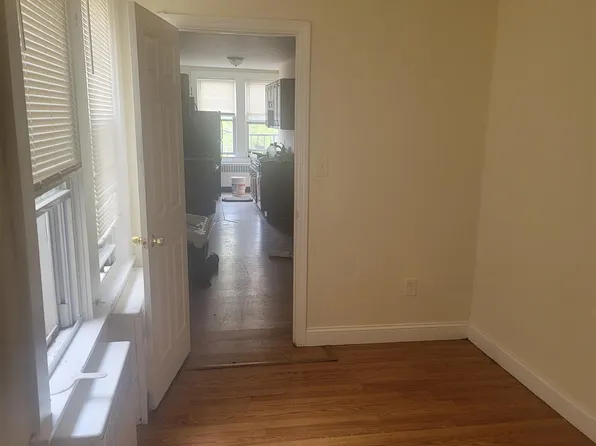 87 Wales Avenue image 5 of 12