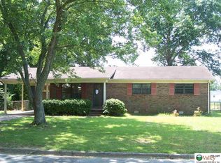 1307 Clearview St S, Decatur, AL 35601
