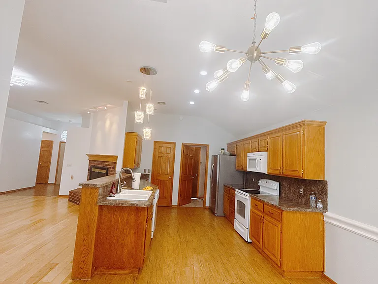 14001 Land Run Rd — Photo 6