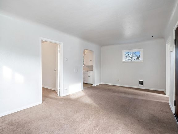 4th image of 3309 6th Ave