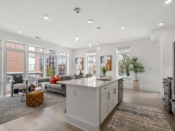 The Brook Luxury Apartments of Cambridge, 95 Fawcett St #412, Cambridge, MA 02138