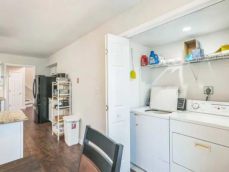 101 W Cape Shores Dr — Photo 16